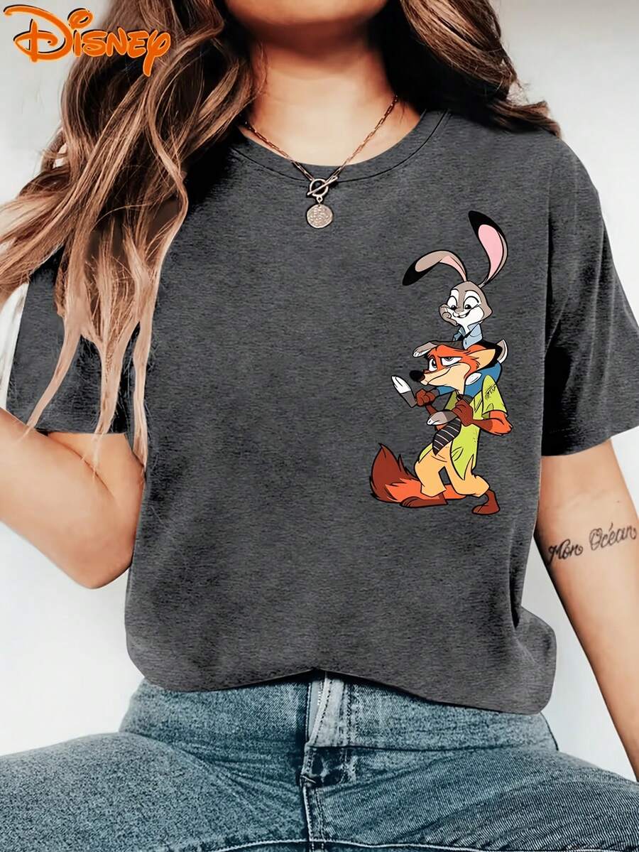 (Disney T Shirts)Disney Zootopia Judy Hopps And Nick Wilde Print Women's Casual Crew Neck Short Sleeve T-Shirt, Cute Judy On Nick's Back Graphic, Loose Fit Soft Fabric Daily Wear Top, Camisas Para Mujer, Camisetas, Disney Women T Shirts, Camisa, Graphic Tee, Cotton T Shirt, Camisetas, Summer Outfits For Women, Vacation Outfits Women, Summer Tops, Summer Clothes, Tops, Concert Outfits, Outfits For A Day Out At Disneyland, A Gift For Disney Fans, Party Outfits, Summer Clothes, Officially Licensed Disney T-Shirts, Disney Men's And Women's Spring/Summer Fashion Casual Short-Sleeve T-Shirts - Xám - Xem 1