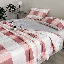 1pc Thin Quilt, Summer Air Conditioning Quilt, Quilted Bedding, Minimalist Solid Color Design, Soft And Comfortable, Suitable For Dormitory, Bedroom, Apartment, Etc., Suitable For Spring And Summer, Pillowcase Not Included - Pink - View 8