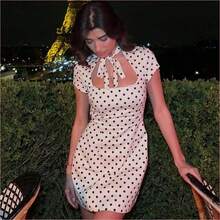 WNS Vestido mini de mujer con lunares, vestido ajustado elegante de verano con cuello de corbata, manga corta y calado - Lunares - Ver 7