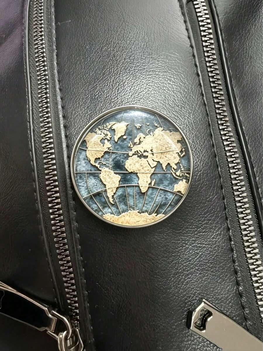 1pc Vintage World Map Brooch, Antique Gold & Black Enamel Globe Badge, DIY Retro Travel Atmosphere Badge Suitable For Men & Women, Perfect For Suit Jacket Accessory, Ideal For Travel Enthusiasts, Halloween, Christmas And Back To School Gifts, Can Be Used On Hats, Jeans, Scarves, Shawls, Sweaters And Cardigans - Multicolor - View 1