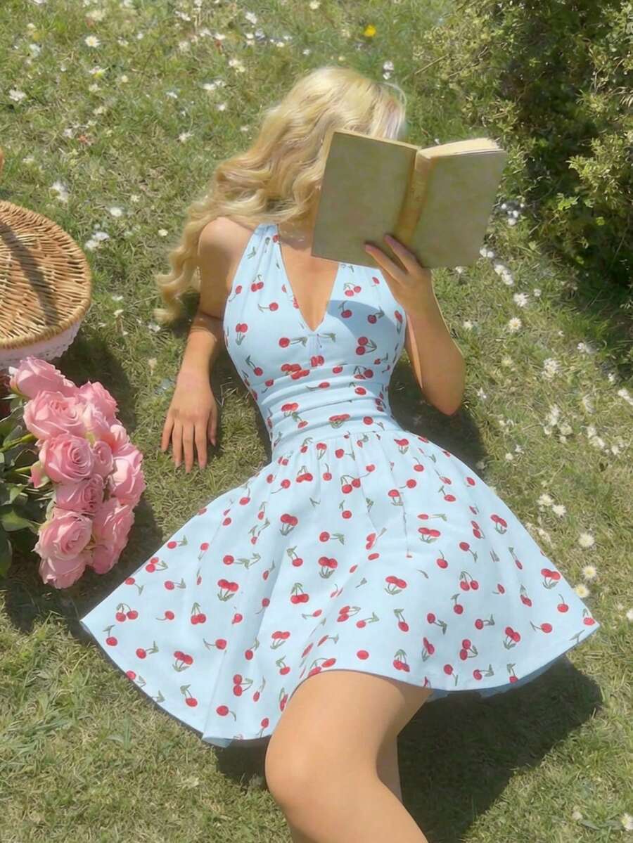 MOD Vestido de mujer con cuello halter, cintura fruncida y estampado de cerezas - Azul - Ver 1
