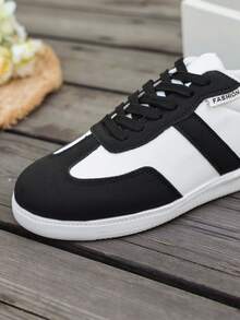 Sneaker multicolore - Scarpe sportive casual multicolore - Allacciate, leggere, suola morbida - Per camminare, pattinare, uso quotidiano - Da donna - Comode, alla moda, versatili - Entra nello stile e nel comfort, sneaker casual, scarpe - Bianco e nero - Visualizzare 7