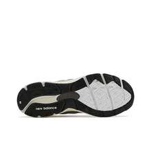 New Balance 990v3 M990JD3 * JJJJound Olive Crème Noir Fabriqué aux États-Unis Chaussures de course rétro Amorti ENCAP Baskets unisexes - Vert olive - Voir 7