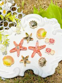 Set de 10 piezas de decoraciones para zapatos con temática marina, conchas, tortuguitas pequeñas, estrellas de mar, accesorios desmontables, elegantes y de moda, adecuados para sandalias, pantuflas, excelentes como regalos para fiestas - Marrón - Ver 5