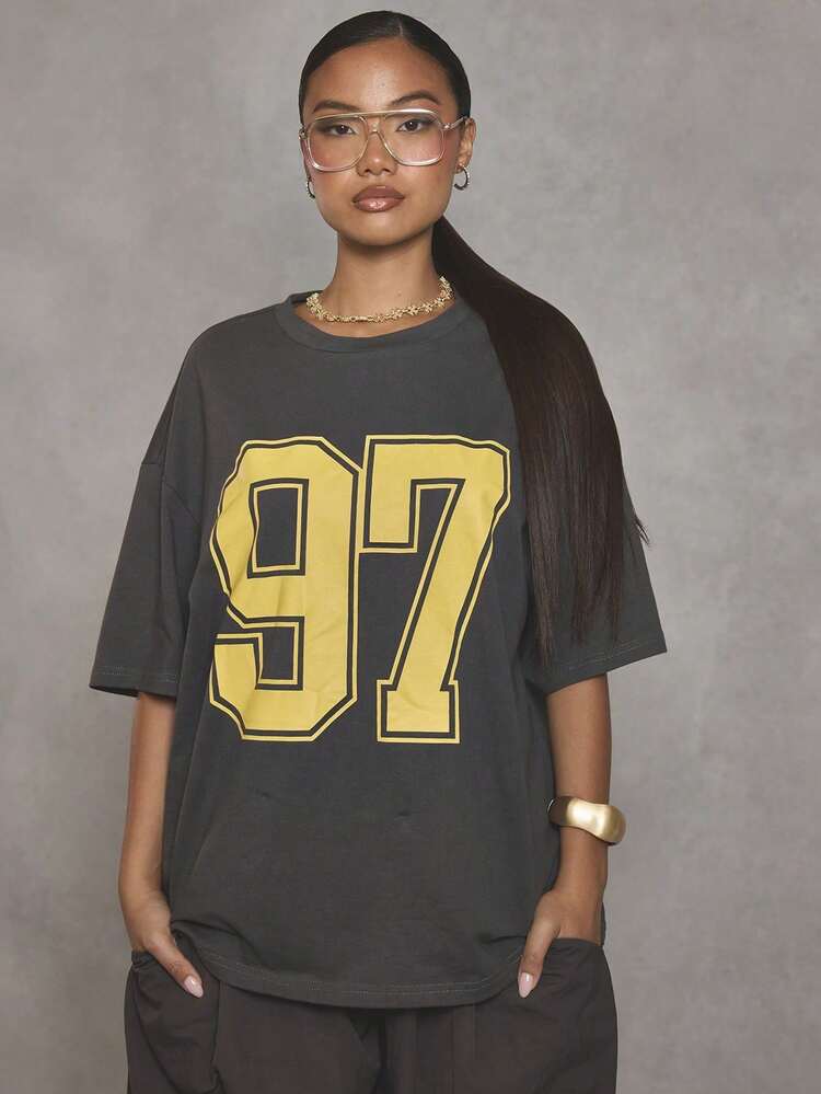 2026 Soft, Oversized Round Neck T-Shirt With Embroidery, Casual, Cute, Loose Fit, For Holidays, Comfortable Streetwear, Elegant Spring And Summer Top For Vacation. - 黑暗的 - 查看 1