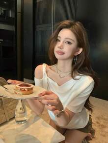 Casual Twist Shoulder Short Sleeve T-Shirt, Fitted Retro Style Slim Top For Women, Summer White - White - View 3
