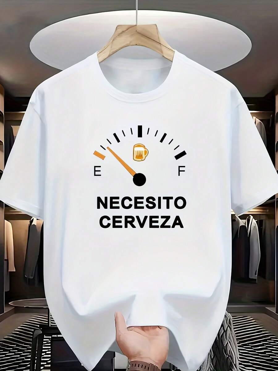 Camiseta de manga corta con un estampado frontal de una aguja de medidor de combustible apuntando a la zona de "cerveza vacía" y el texto en español "NECESITO CERVEZA" (Necesito cerveza). El - Blanco - Ver 1