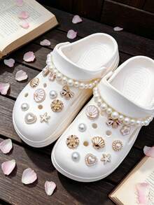22pcs Fashion Versatile Pearl Chain Shell Flower Shoe Clips, Removable DIY Decorative Accessories For Women Sandals, Slippers, Beach Bags, Multi-Functional Shoe Charms, Perfect For Holiday And Birthday Party Gifts - White - View 1