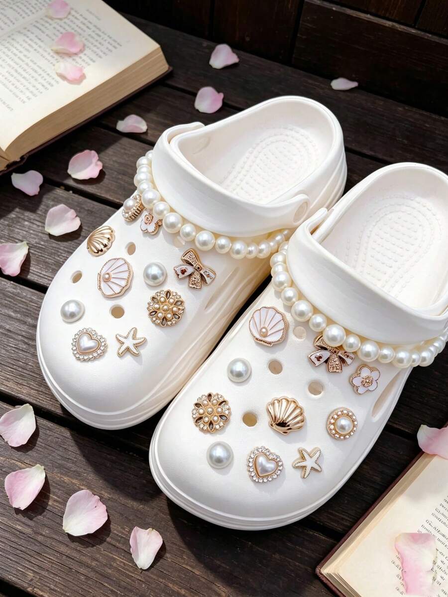 22pcs Fashion Versatile Pearl Chain Shell Flower Shoe Clips, Removable DIY Decorative Accessories For Women Sandals, Slippers, Beach Bags, Multi-Functional Shoe Charms, Perfect For Holiday And Birthday Party Gifts - White - View 1