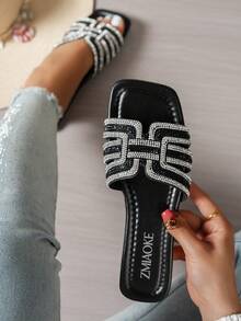 ZMIAOKE Sandal Elegan Wanita dengan Rhinestone dan Mutiara, Sandal Datar Putih dan Merah Muda untuk Musim Panas, Sandal Dalam Ruangan Wanita - Hitam - View 9