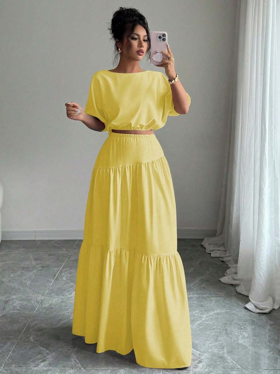 Elegante conjunto de 2 piezas romántico para mujer: Top corto con mangas de pétalo y falda evasé - amarillo claro - Ver 1