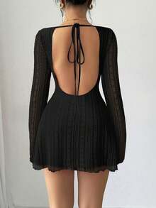 Vestido mini con estampado floral, mangas acampanadas y espalda descubierta para mujer - Negro - Ver 2