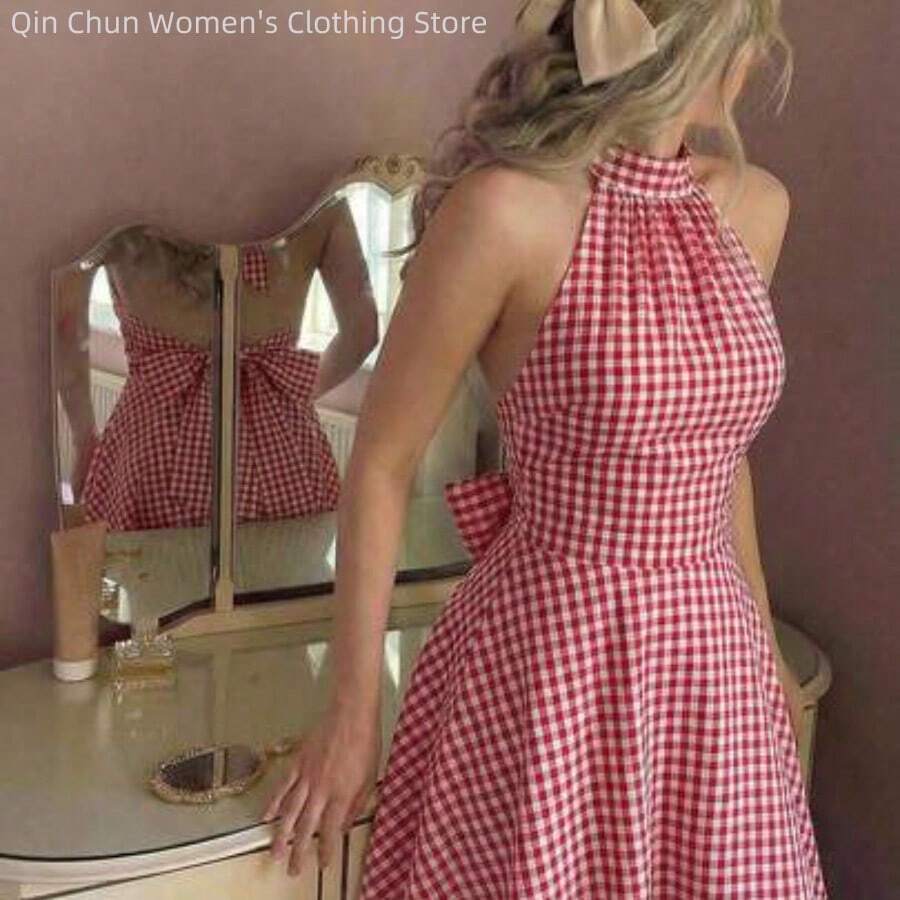 WNS  MOD Vestido mini con tirantes cruzados y fruncidos en estampado de cuadros rojos y blancos para mujer - Rojo y blanco - Ver 1