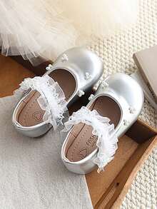 1 Paar niedliche flache Prinzessinnen-Loafer für Mädchen, Baby- und Kleinkind-Laufschuhe, atmungsaktiv, weiche Sohle, rutschfest, vielseitig, PU-Obermaterial, flache Mary-Jane-Schuhe, schlichter modischer britischer Stil, Schul- und Freizeitschuhe, leicht an- und auszuziehen, geeignet für Frühling, Sommer und Herbst - Silber - Übersicht 5