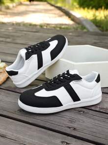 Sneaker multicolore - Scarpe sportive casual multicolore - Allacciate, leggere, suola morbida - Per camminare, pattinare, uso quotidiano - Da donna - Comode, alla moda, versatili - Entra nello stile e nel comfort, sneaker casual, scarpe - Bianco e nero - Visualizzare 6