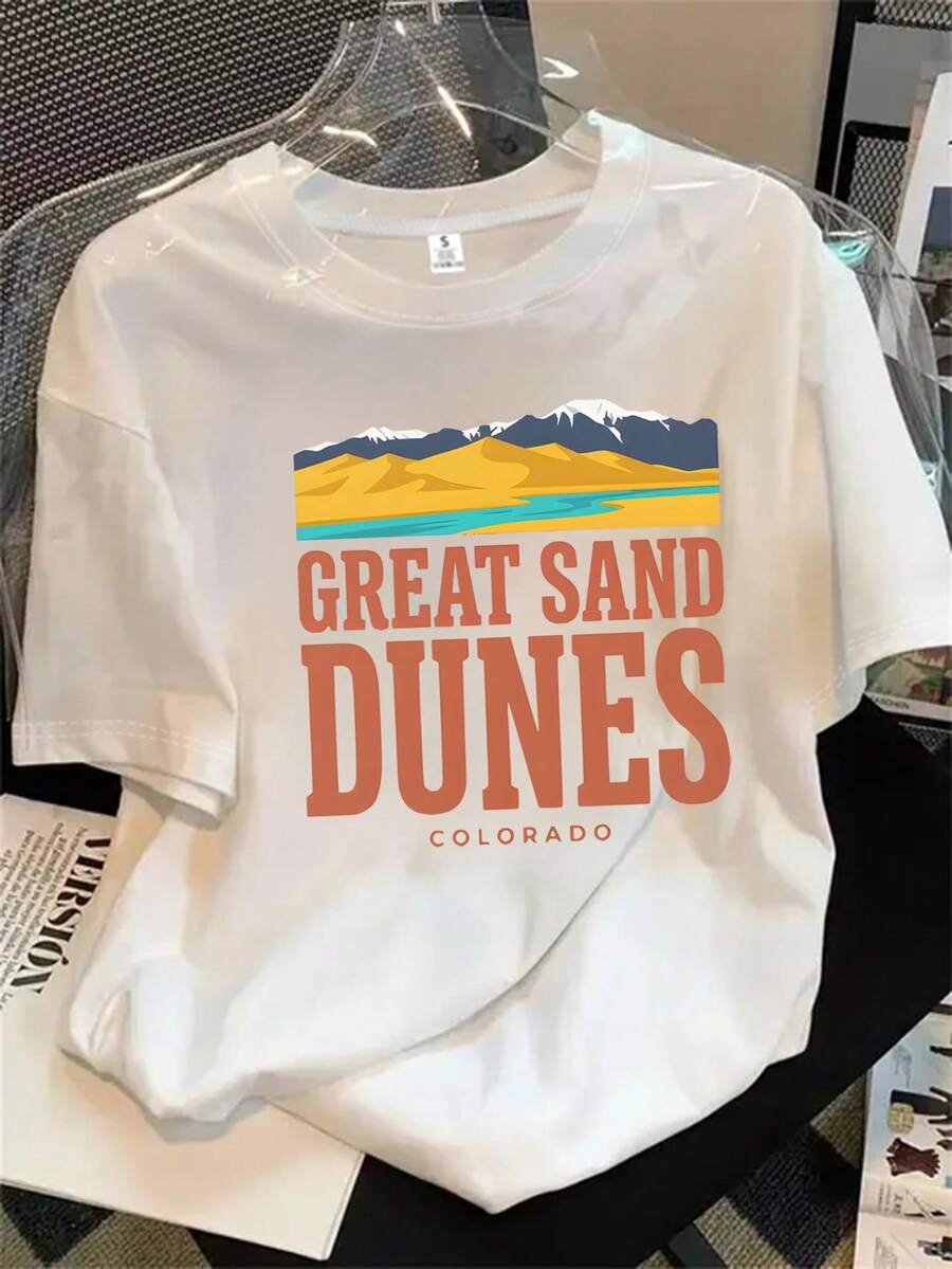 Top de mujer de manga corta y cuello redondo con estampado de dunas de arena, diseño colorido de dunas de arena adecuado para todas las estaciones. - Blanco - Ver 1
