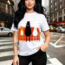 Camiseta de mujer con estampado divertido de tres personajes de dibujos animados: león con corona, figura elegante con sombrero y fantasma blanco sobre sofá naranja - camiseta casual de cuello redondo, ajuste cómodo y fresco, estilo urbano y alegre p - Blanco - Ver 10