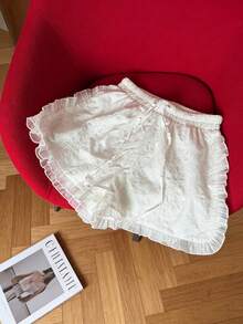 Nuevos shorts elegantes y casuales de mujer con volantes de encaje en capas, con cordón, aptos para uso diario en verano, color blanco - blanquecino - Ver 2