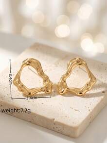 1 Pair Vintage Elegant Asymmetrical Geometric Earrings, Hollow Crinkle Design Unique Earrings For Women - Gold - View 5