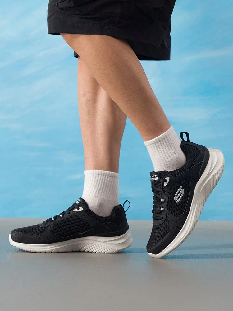 Skechers FLECTION 3.0 男士系带休闲运动鞋,减震跑步鞋,适合慢跑、旅行、日常休闲户外穿着,8790357 - 黑色 - 查看 1