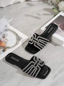 ZMIAOKE Sandal Elegan Wanita dengan Rhinestone dan Mutiara, Sandal Datar Putih dan Merah Muda untuk Musim Panas, Sandal Dalam Ruangan Wanita - Hitam - View 3