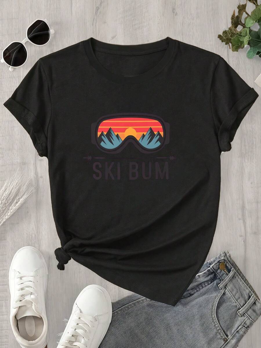 Top de manga corta con cuello redondo para mujer, con logo de la marca Ski Beggar y estampado de gafas de esquí, apto para todas las estaciones. - Negro - Ver 1