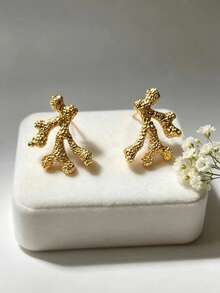 1 Pair Fashion Zinc Alloy Red & Gold Deep Sea Coral Textured Earrings, French Luxury Asymmetrical High-End Stud Earrings - Coral Earrings - View 5