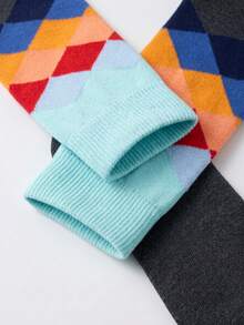 1 Paar Unisex Diamant-Strick-Wadenlang-Socken. Blau-Grau-Verlauf, Retro & College-Stil. Atmungsaktiv und geeignet für den täglichen Gebrauch, Pendeln und Reisen. - Verschiedenfarbig - Übersicht 4