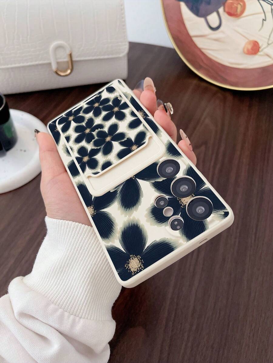 1pc White TPU Elegant Navy Blue Floral Pattern Full-Wrapped Anti-Drop Phone Case And 1pc Elegant Navy Blue Floral Pattern White Adhesive Card Holder 2-In-1 Set, With Premium Quality And Soft Atmosphere, Minimalist Yet Stylish, Fashionable And Personalized Full-Coverage Phone Case Suitable For Gifting To Girlfriend/Boyfriend, Best Friend/Sibling, Wife/Husband, Compatible With Samsung///Galaxy S26/S25/S24 Ultra/S24/S23 Ultra/S23 - Multicolor - View 1