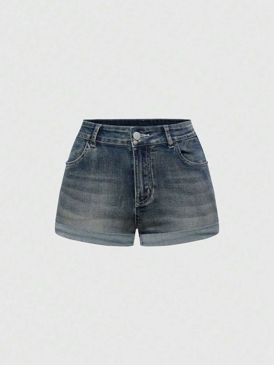Shorts de mezclilla de talle bajo con un elegante estilo Y2K para mujer. - Celeste - Ver 1