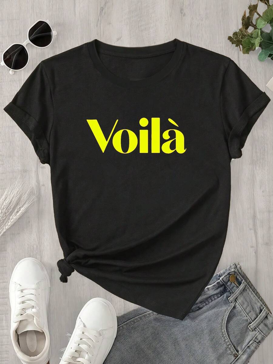 Top de mujer de manga corta y cuello redondo con estampado de logo y letras amarillas, apto para todas las estaciones. - Negro - Ver 1