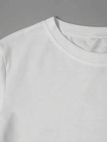 Cute Y2K Summer Top. 1 Pack. Cute Y2K Summer Top. 100% Cotton. Women's Y2K Graphic T-Shirt - Cute Laptop Design, Korean Text, And Bunny Ears - Soft And Casual Tee For Spring/Summer, Ideal For Office Parties. Perfect For A Casual Look. - 白色 - 查看 5