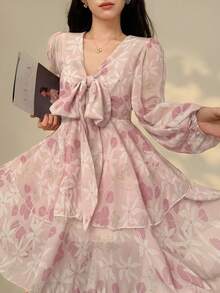 Vestido de manga larga con cuello en V con estampado floral rosa, estilo francés, vestido mini de línea A de gasa con cintura anudada, vestido de primavera estilo boho para vacaciones para mujer - Multicolor 2 - Ver 1