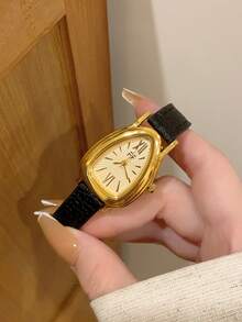 1pc Women's Oval Roman Numeral Casual Elegant Quartz Wristwatch, Suitable For Daily Wear - Black - View 2