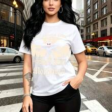 Camiseta de mujer con estampado del Mothman criptid de ojos rojos y frase "Live Laugh Lurk" - diseño gótico urbano con siluetas de ciudad, ajuste cómodo y estilo alternativo perfecto para el Día de Muertos - ideal para salidas casuales, fiestas temát - Blanco - Ver 7