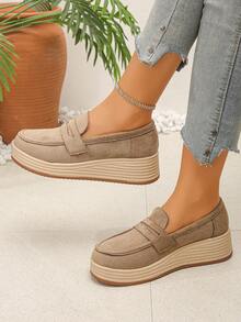2026 Spring/Autumn New Retro Slip-On Shoes For Women, Thick Sole Platform Casual T-Strap Mary Jane Loafers - Khaki - View 3