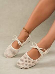 Zapatos de ballet blancos para mujer con decoración de lazo y bordado floral, sandalias de malla hueca y transpirables de verano en negro, zapatos Mary Jane de punta cuadrada con purpurina y ajuste ancho - Beis - Ver 3