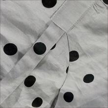 . . Vestido casual elegante y vintage con estampado de lunares, con bolsillos y lazo en la espalda. Silueta minimalista pero refinada de corte evasé con cintura anudada. Vestido versátil de estilo vintage chic para la oficina u ocasiones especiales. Ligero y bohemio con estilo de lunares para primavera/verano y vacaciones. - Rojo - Ver 6