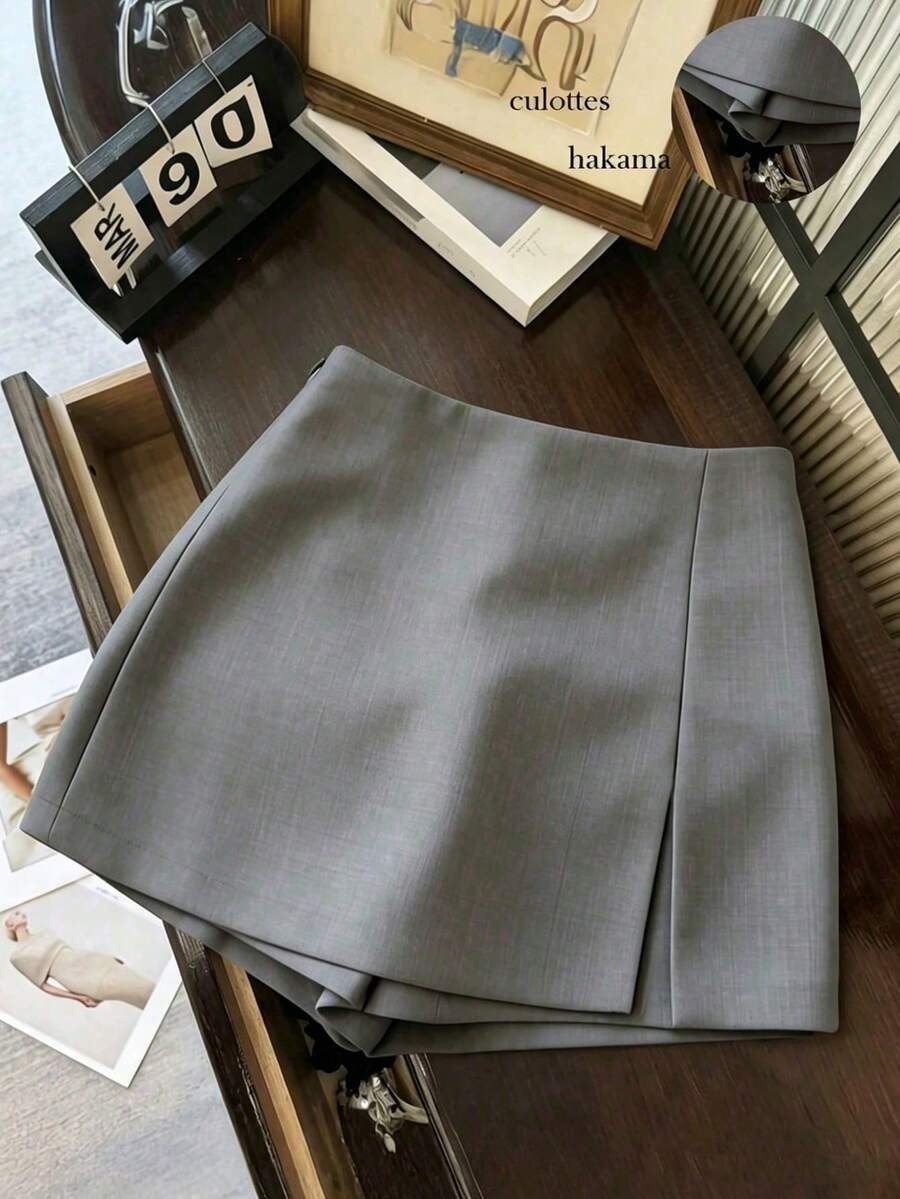 Women's High-Waisted Shorts/Skirt/Culottes Made Of Soft, Textured Fabric With A Slit, Versatile For Work Or Casual Wear, In Grey, For Spring/ - 淺灰色 - 查看 1