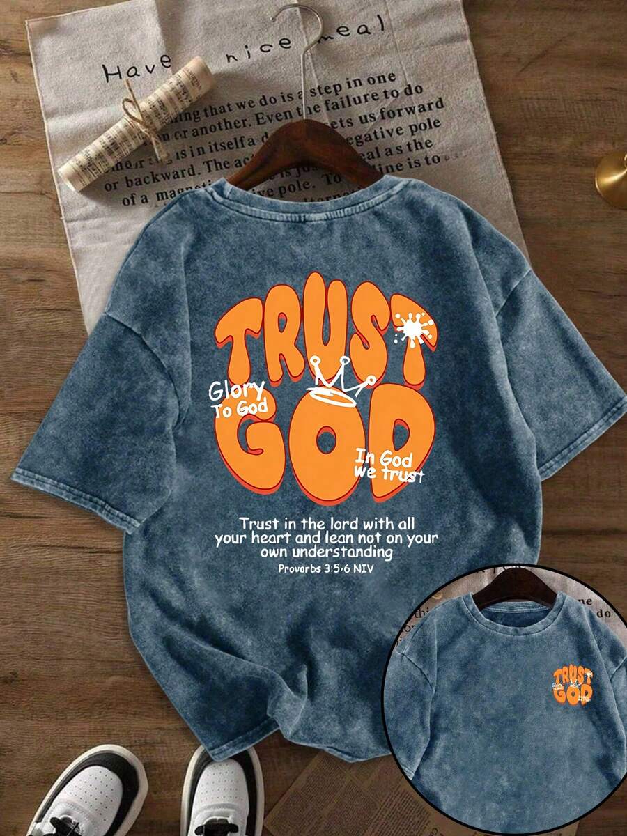 大尺碼女款美式復古圓領短袖T恤,TRUST GOD口號印花寬鬆水洗休閒上衣,夏季街頭與日常穿搭 - 藍色 - 查看 1