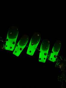 DIY 10pcs Night-Light French Tip Western/Goth Junk Punk Green Nails Long Square Handmade Press On Nails With Shinning Nail Surface Covering With Diamonds Suitable For Daily Use/Parties/Halloween Nails To Use Wear With Free Gel Sticker Nail File. - 綠色 - 查看 8