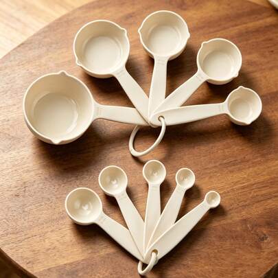10pcs White Measuring Cups & Spoons Set, Stackable Plastic Baking Measuring Tools, Precise Weighing & Measuring Tools With Hanging Ring, Heat-Resistant Kitchen Baking Tools, Easy To Clean Non-Stick Measuring Tools Suitable For Baking / Cooking / Coffee / Seasoning / Flour / Sugar / Coffee / Spices Etc.