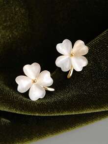 Flower Cat Eye Four-Leaf Clover Stud Earrings, Premium Niche Design, Fresh And Elegant Style - Four-leaf Clover - View 12
