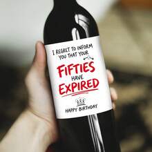 [Regalos de 60 cumpleaños] Paquete de 4 piezas de recuerdos de fiesta de 60 cumpleaños, pegatinas divertidas para botellas de vino, etiquetas divertidas para vino - Regalos de cumpleaños divertidos - Regalos de 60 cumpleaños - Etiquetas de vino de 60 cumpleaños - Cumpleaños para colegas y amigos - Bromas de trabajo - Adecuado para decoraciones de fiesta de cumpleaños - A - Ver 4