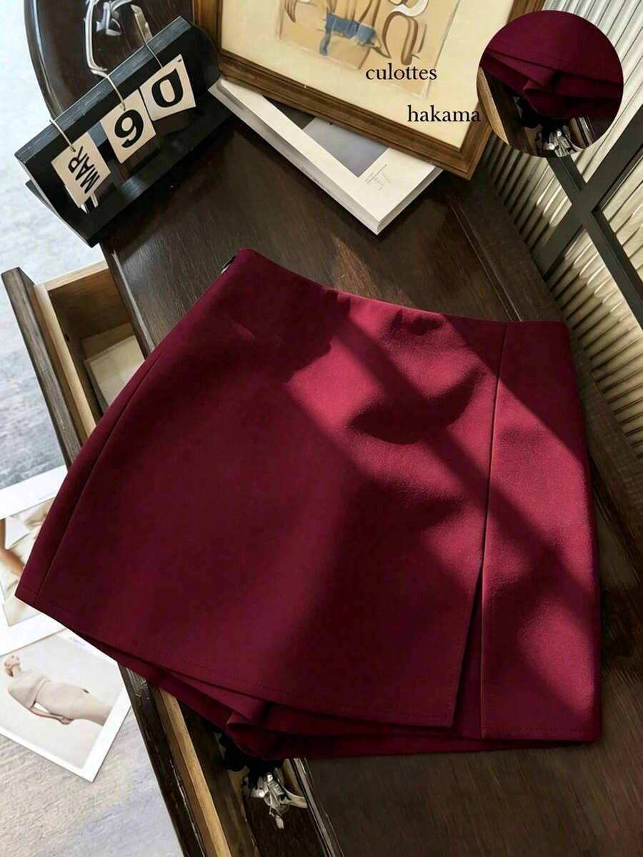 Women's High-Waisted Shorts/Skirt/Culottes Made Of Soft, Textured Fabric With A Slit, Versatile For Work Or Casual Wear, In Grey, For Spring/ - 黑與白 - 查看 1