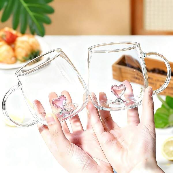 ボロシリケートガラス製マグカップ 400ml 2個セット、ブルー/ピンクのハート型埋め込み、コーヒー、ミルク、ジュースに最適、自宅、レストラン、カフェでの使用に最適、父の日、母の日、バレンタインデー、イースターのプレゼントにも最適