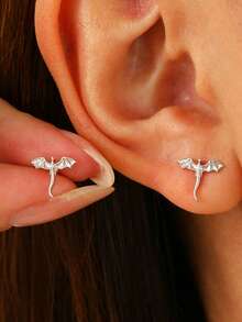 White Gold Flying Dragon