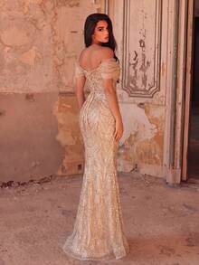 Faeriesty Đầm dạ hội đuôi cá lấp lánh, sang trọng, hở vai, đính sequin với đuôi váy dài chạm sàn - dáng ôm xòe nhẹ, thêu tinh xảo, phù hợp cho các sự kiện thảm đỏ, đám cưới sang trọng và tiệc gala trang trọng mùa xuân. - Rượu sâm banh - Xem 3