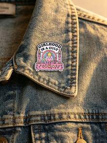 1pc "Girls' Generation Is A Belief" Pink Altar Design Enamel Pin, Y2K Style Denim Jacket Backpack Decoration Badge, Cute Girl Style Decorative Gift - Multicolor - View 2