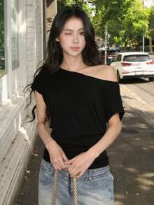 [Y6Y]黑色短袖時尚T恤，女款夏季極簡百搭收腰寬鬆辣妹不對稱領上衣 - 黑色 - 查看 5